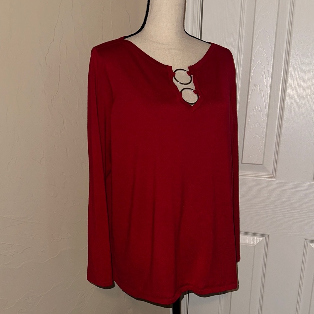 Classic Red Knit Top with Silver Ring Accents 2x